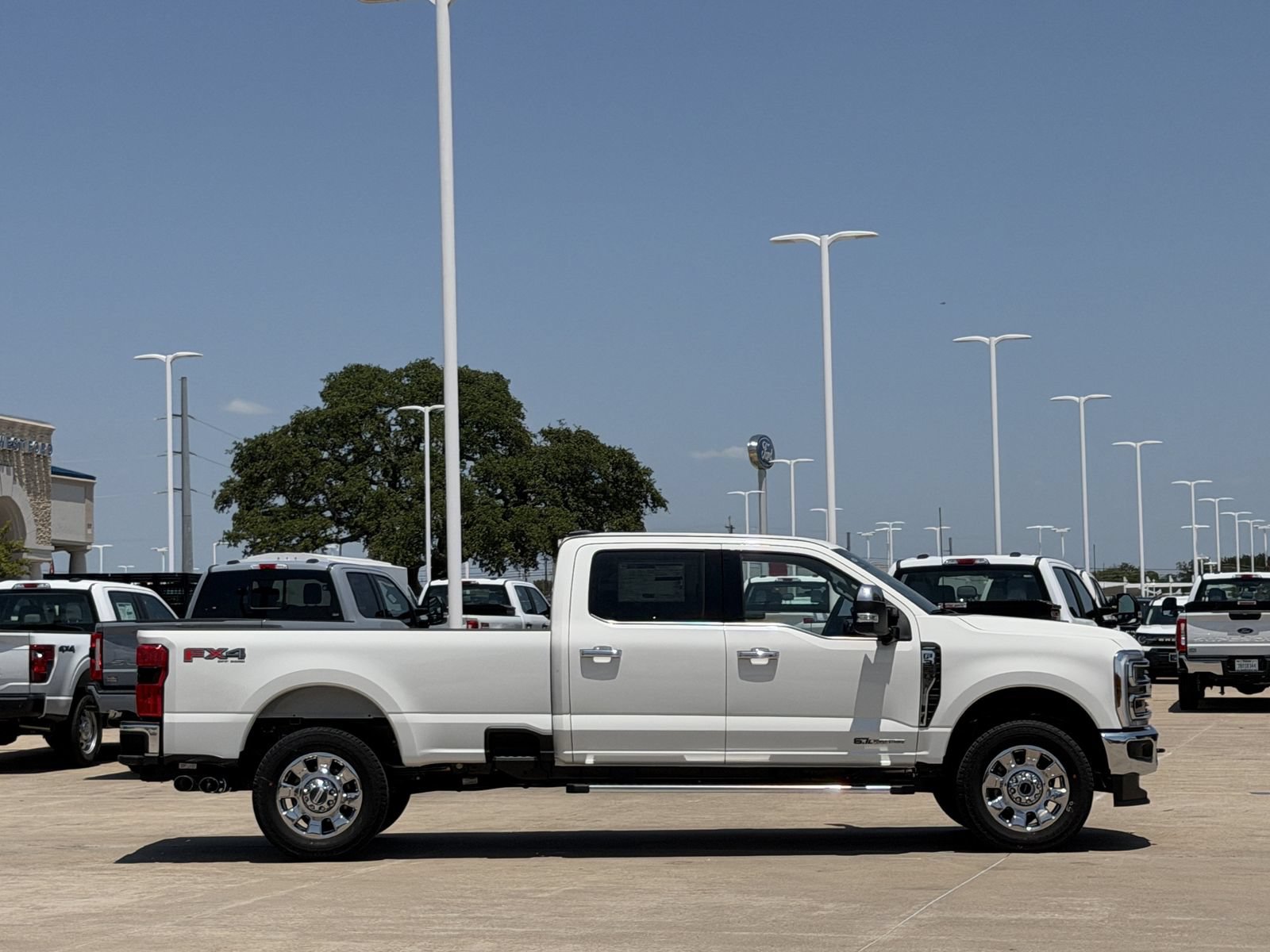 New 2026 Ford F350 Lariat w/ Chrome Package AWD/4WD video 3