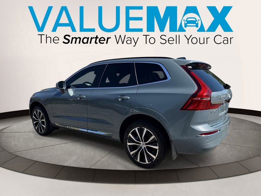 Used 2022 Volvo XC60 B5 Momentum w/ Climate Package image 5