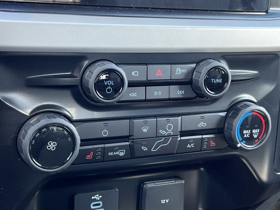 New 2026 Ford F250 4x4 Crew Cab Super Duty image 32