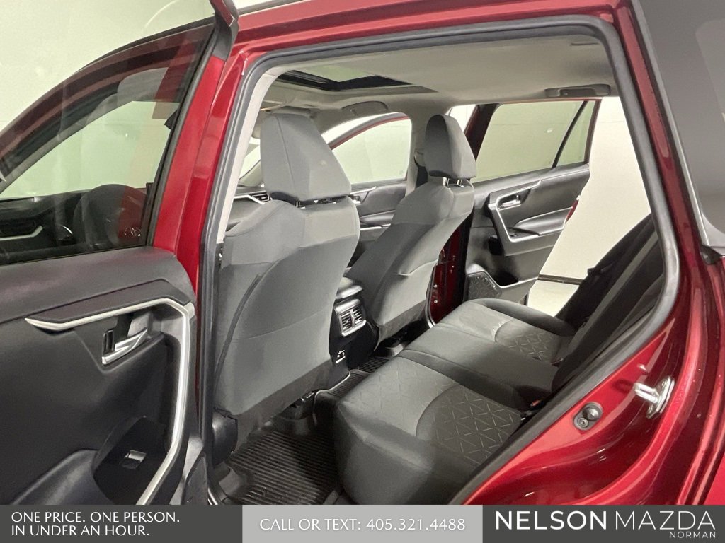 Used 2021 Toyota RAV4 XLE image 12