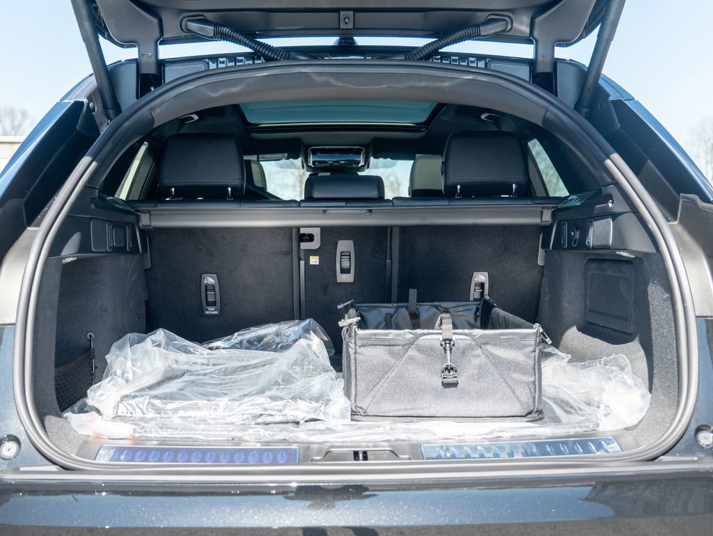 New 2026 Land Rover Range Rover Velar S AWD/4WD image 25
