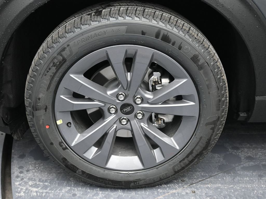 New 2026 Ford Explorer Active image 10