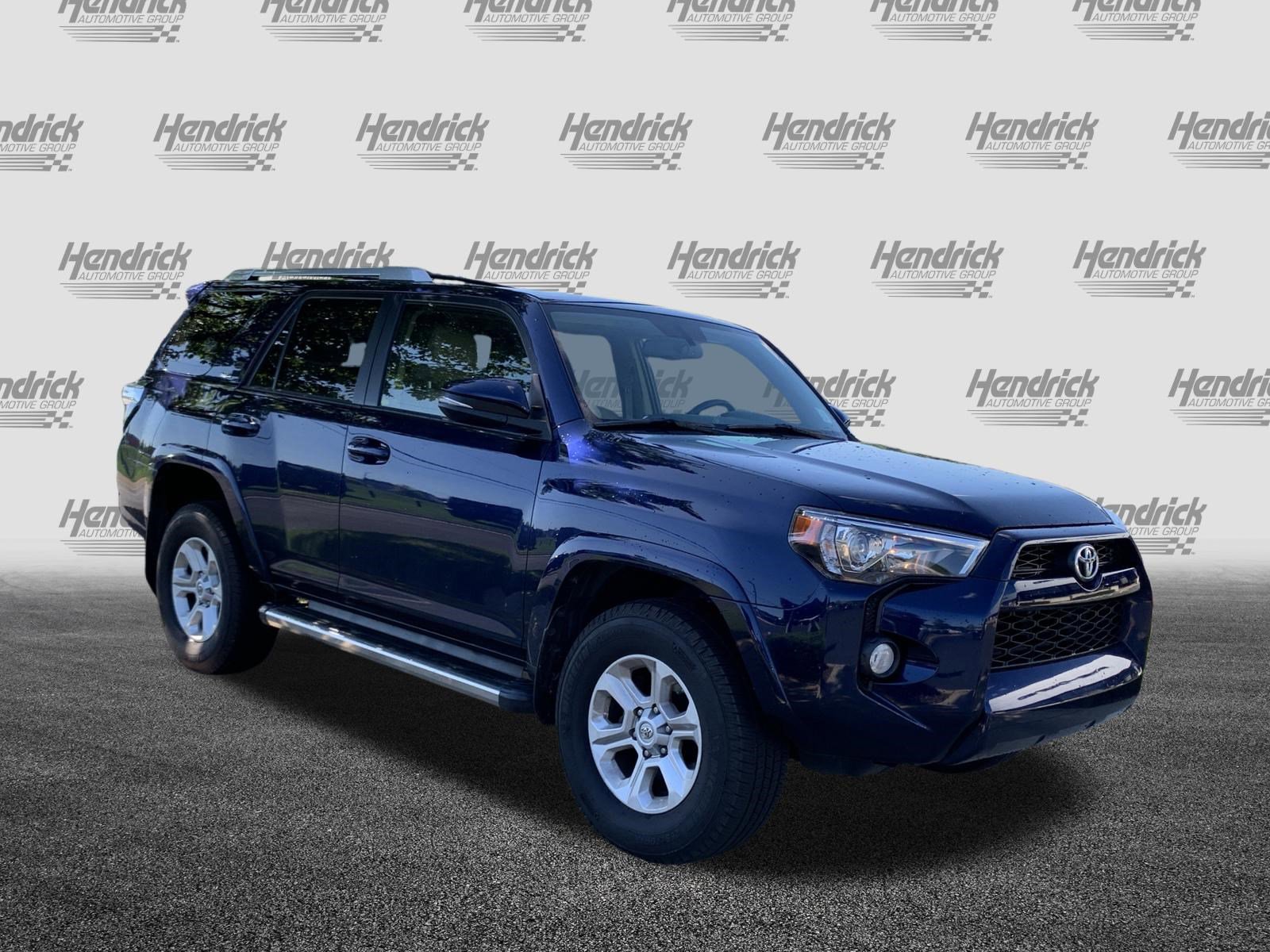 Used 2016 Toyota 4Runner SR5 AWD/4WD image 2