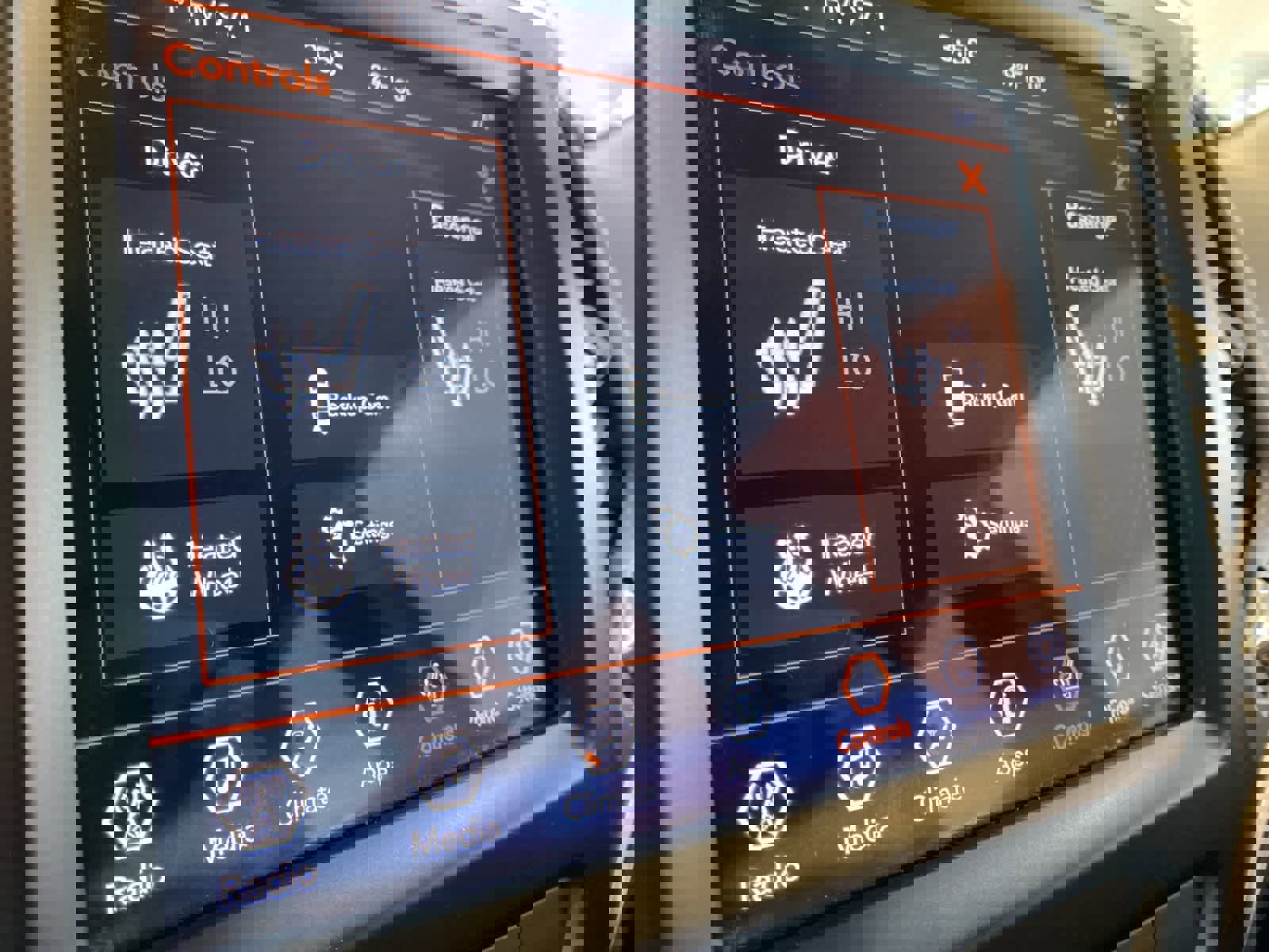 Used 2021 Jeep Cherokee Latitude Lux w/ Comfort/Convenience Group image 24