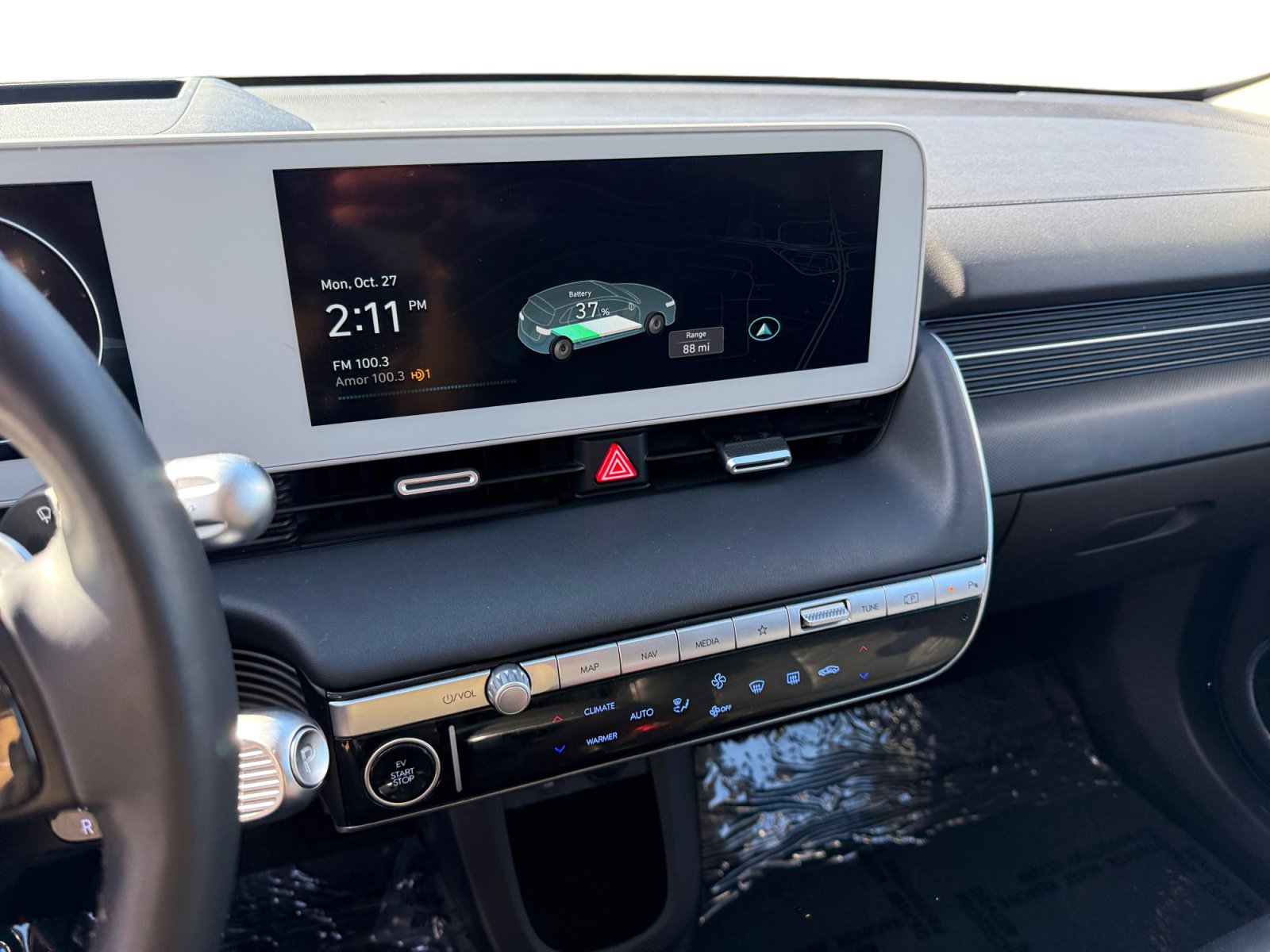 Certified 2022 Hyundai Ioniq 5 Limited w/ Cargo Package image 12