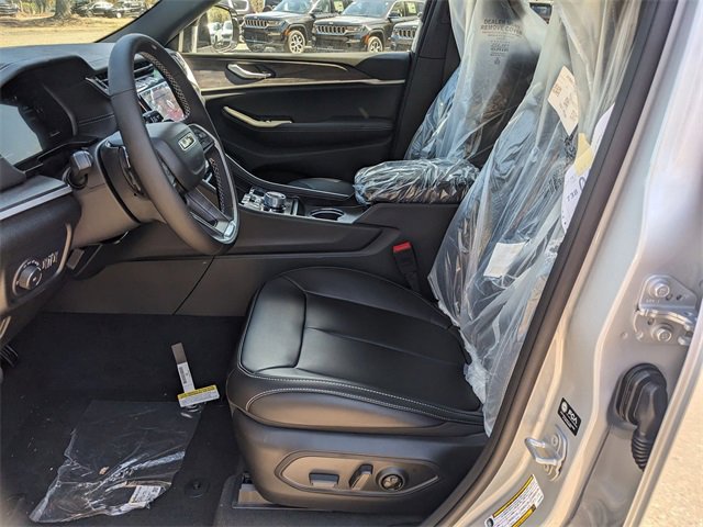 New 2025 Jeep Grand Cherokee Limited image 7