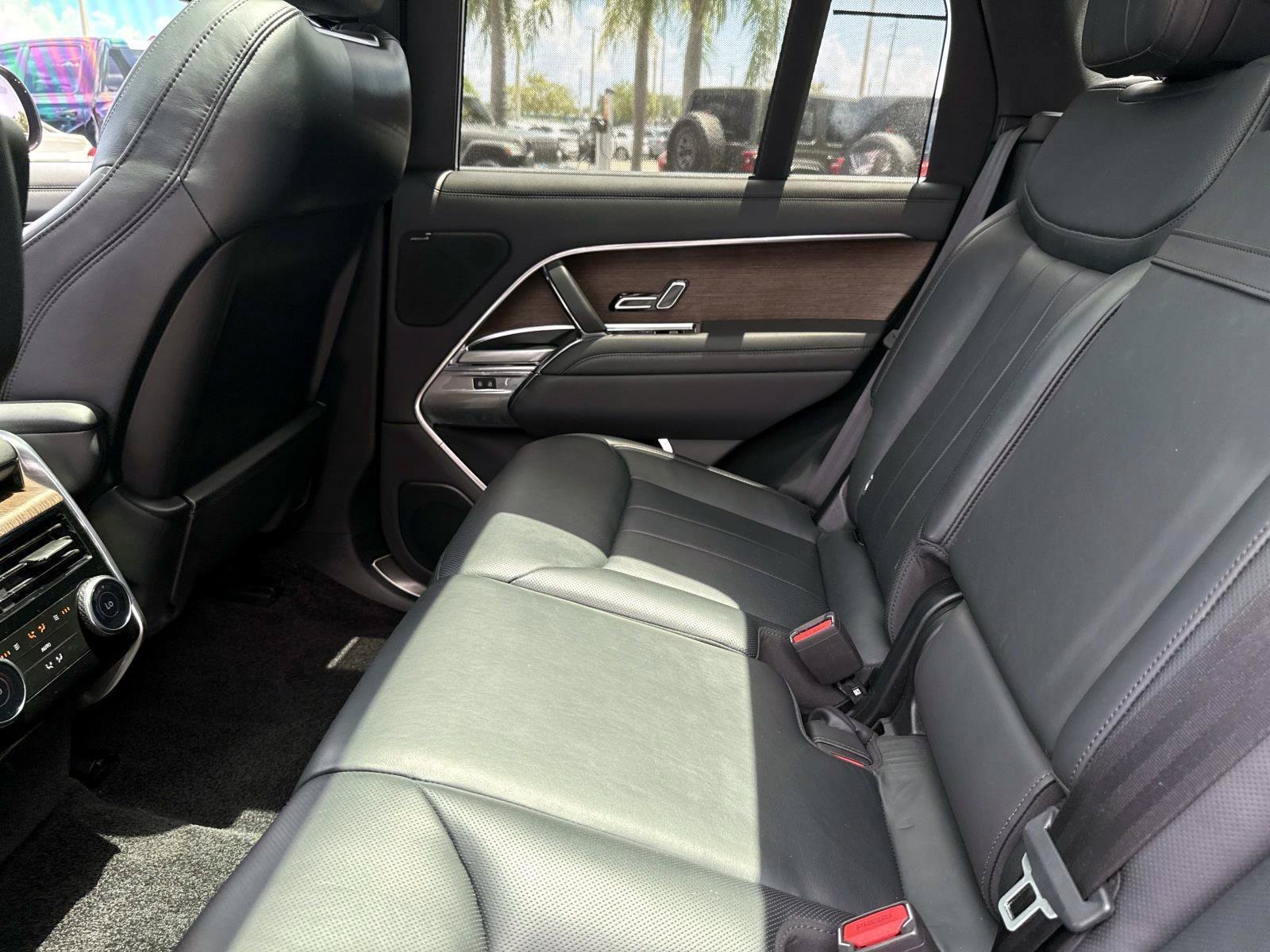 Used 2023 Land Rover Range Rover SE AWD/4WD image 14