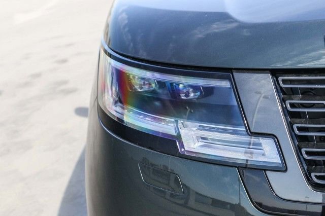 New 2025 Land Rover Range Rover Long Wheelbase SE image 10