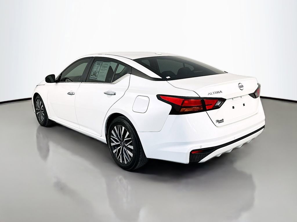 Used 2023 Nissan Altima 2.5 SV FWD image 5