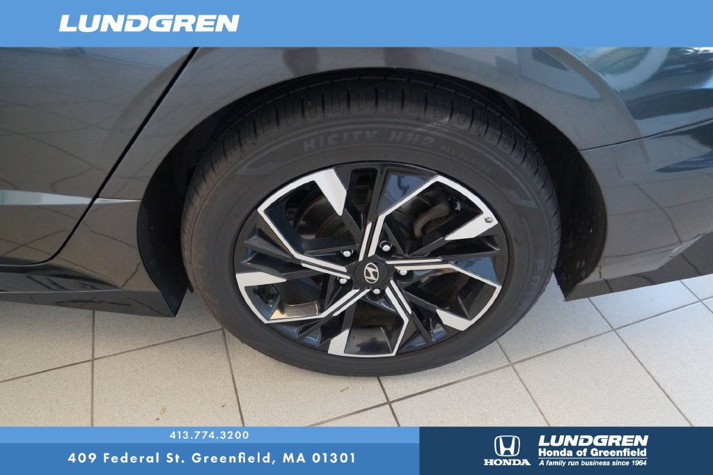 Used 2025 Hyundai Sonata SEL FWD image 29