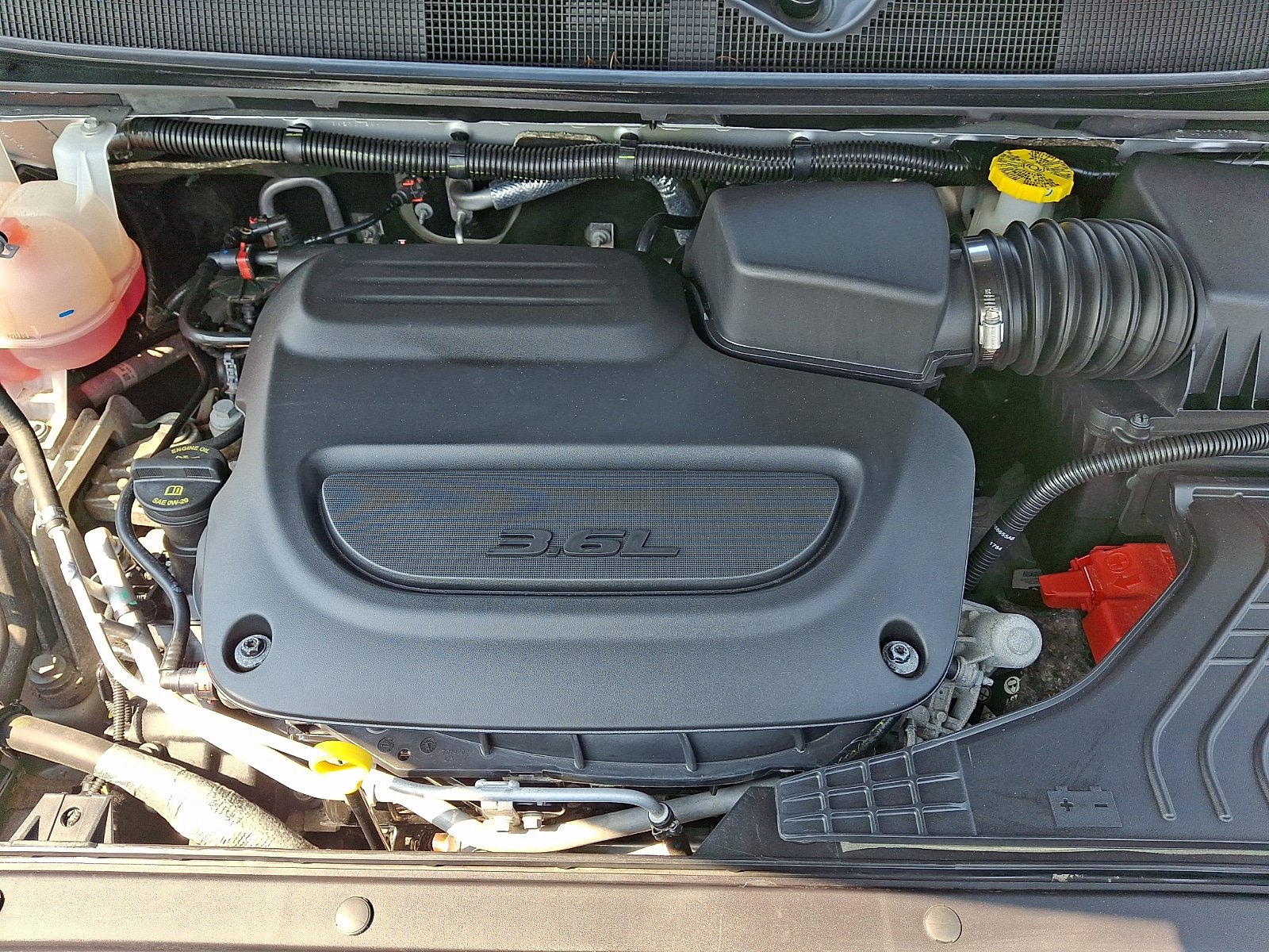Used 2024 Chrysler Pacifica Touring-L FWD image 27