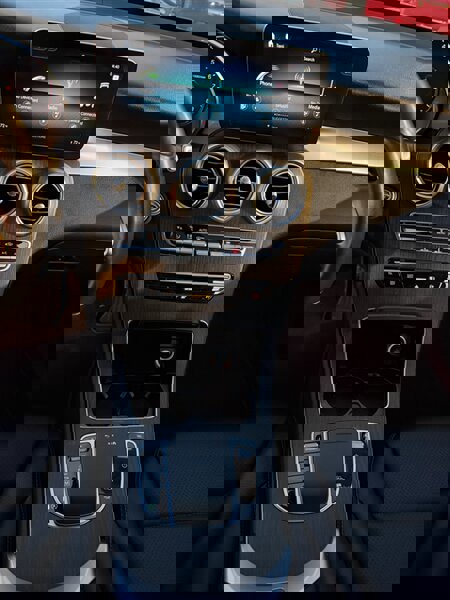 Used 2021 Mercedes-Benz GLC 300 4MATIC image 41