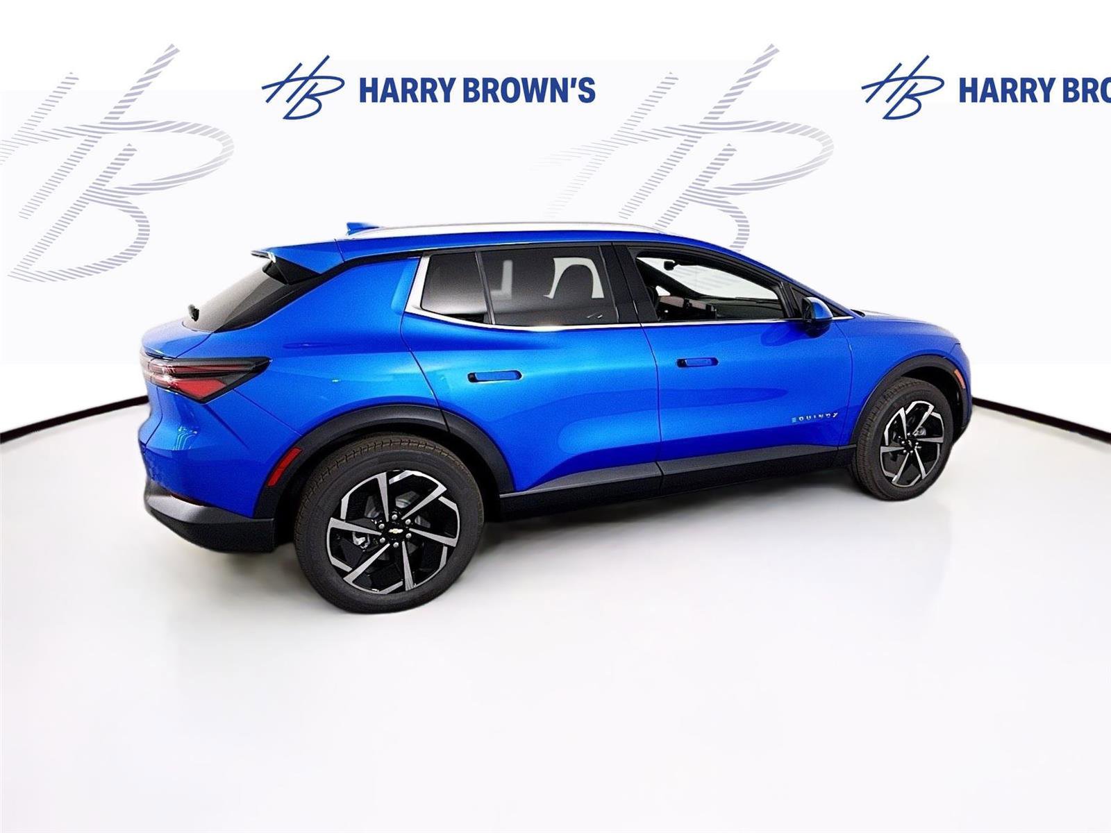 New 2026 Chevrolet Equinox EV LT image 32