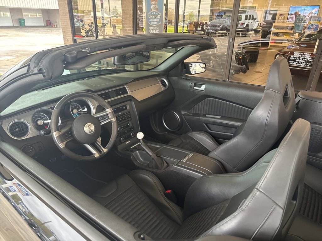 Used 2012 Ford Mustang Shelby GT500 w/ SVT Performance Pkg image 24