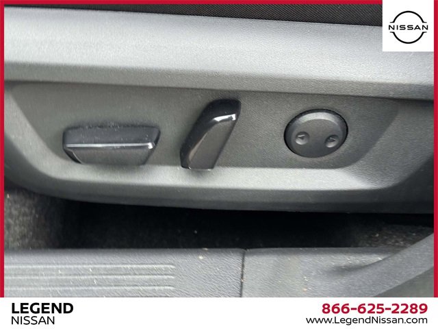 Certified 2024 Nissan Rogue SV image 17