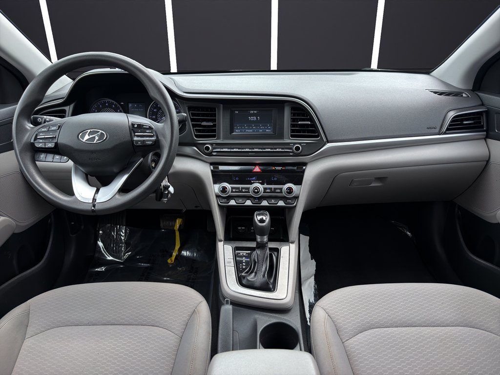 Used 2020 Hyundai Elantra SE FWD image 13