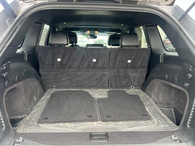 Used 2019 Jeep Grand Cherokee Altitude AWD/4WD image 14