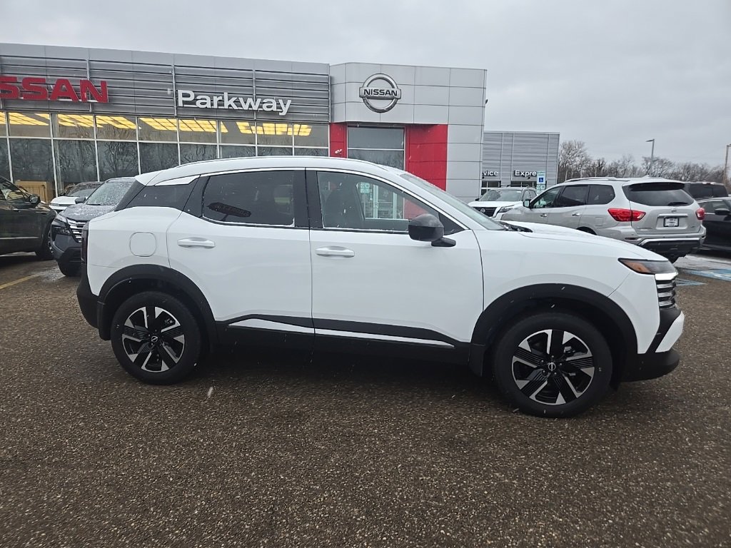 New 2026 Nissan Kicks SV image 8