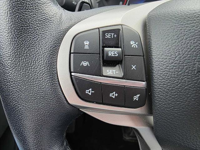 Used 2021 Ford Explorer XLT w/ Equipment Group 202A AWD/4WD image 31