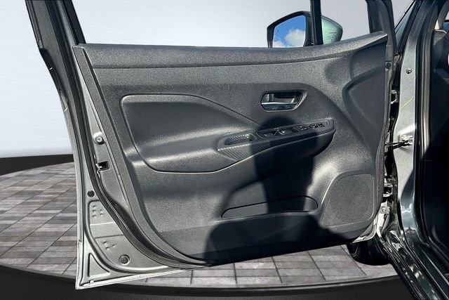 Used 2025 Nissan Versa SV w/ Trunk Package FWD image 18