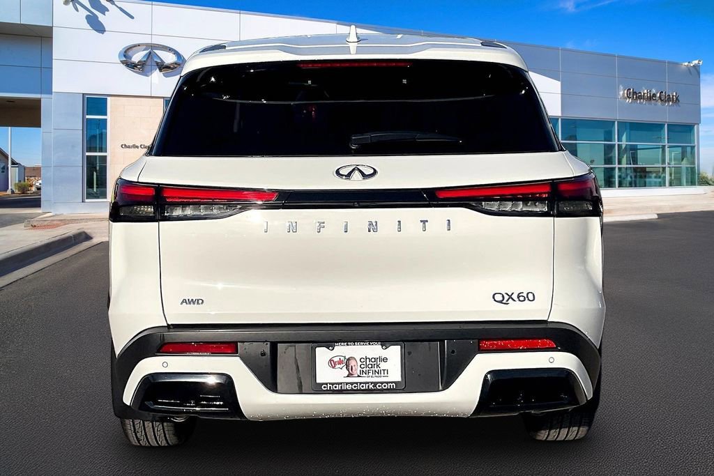 Used 2025 INFINITI QX60 Pure image 4