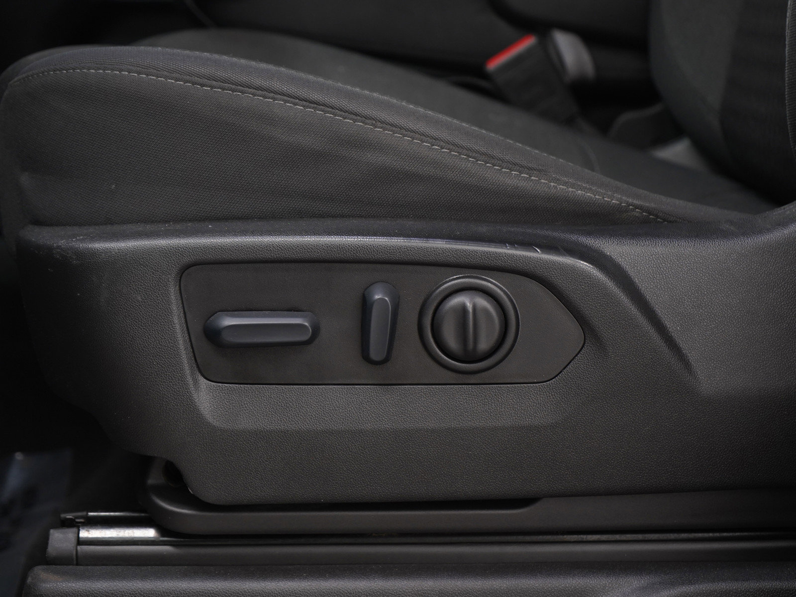 Used 2023 Chevrolet Silverado 2500 LT image 25