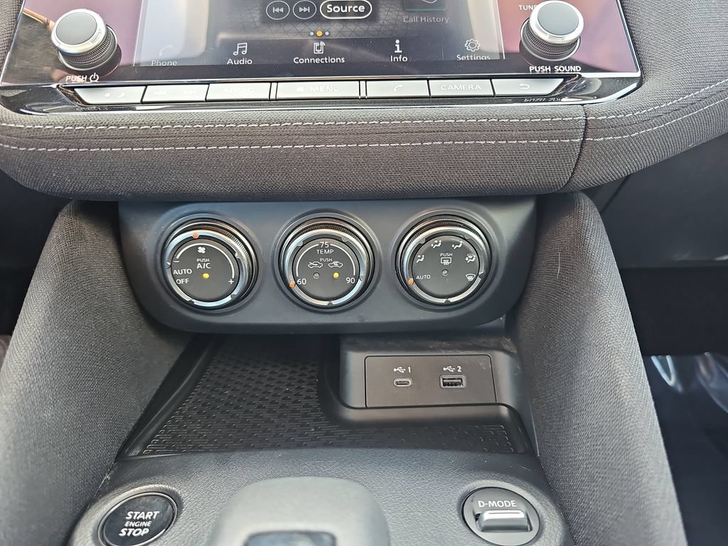 Used 2025 Nissan Z Performance w/ Floor Mat Package RWD image 22