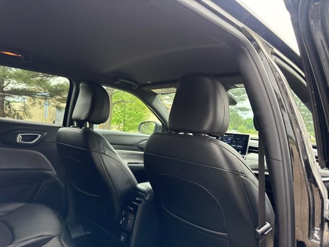 Used 2024 Jeep Compass Latitude image 25