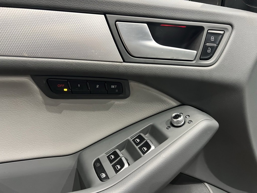Used 2015 Audi Q5 2.0T Premium Plus w/ Technology Package image 46