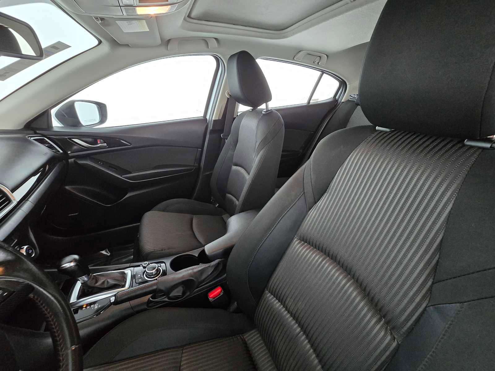 Used 2016 MAZDA MAZDA3 i Touring w/ Popular Equipment Package image 21