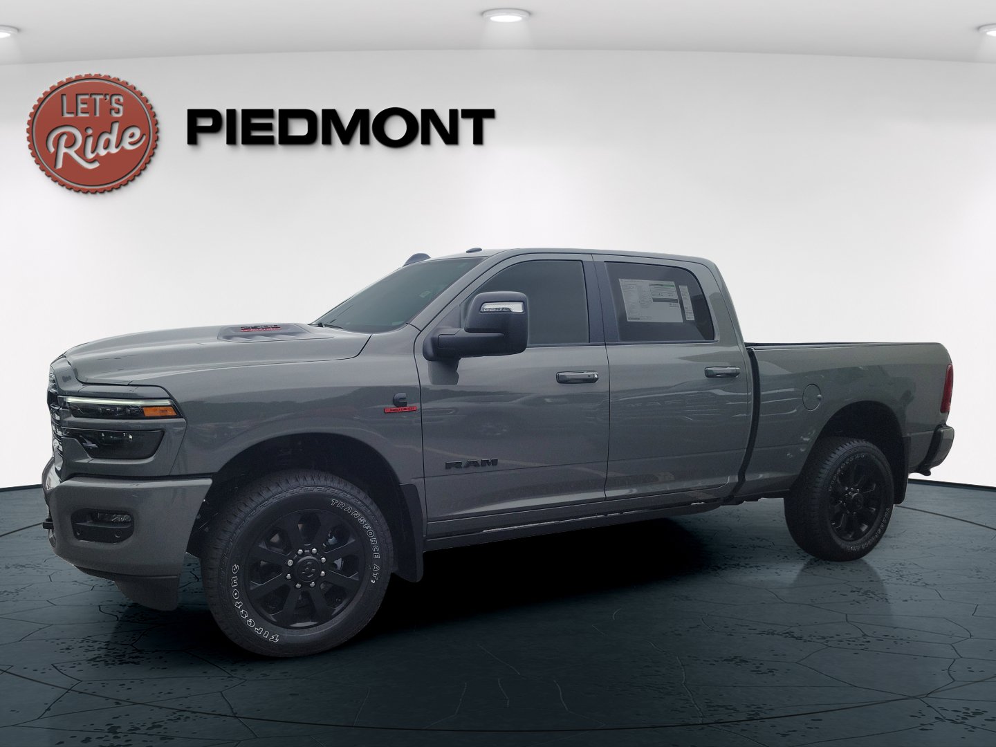 New 2026 RAM 2500 Laramie AWD/4WD image 9