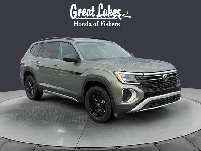 Used 2025 Volkswagen Atlas Peak Edition SE AWD/4WD image 7