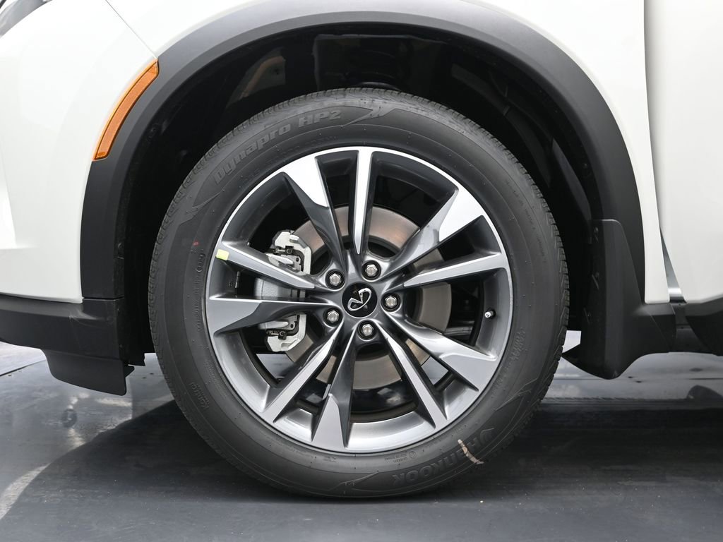 Used 2025 INFINITI QX60 Luxe w/ Vision Package image 11