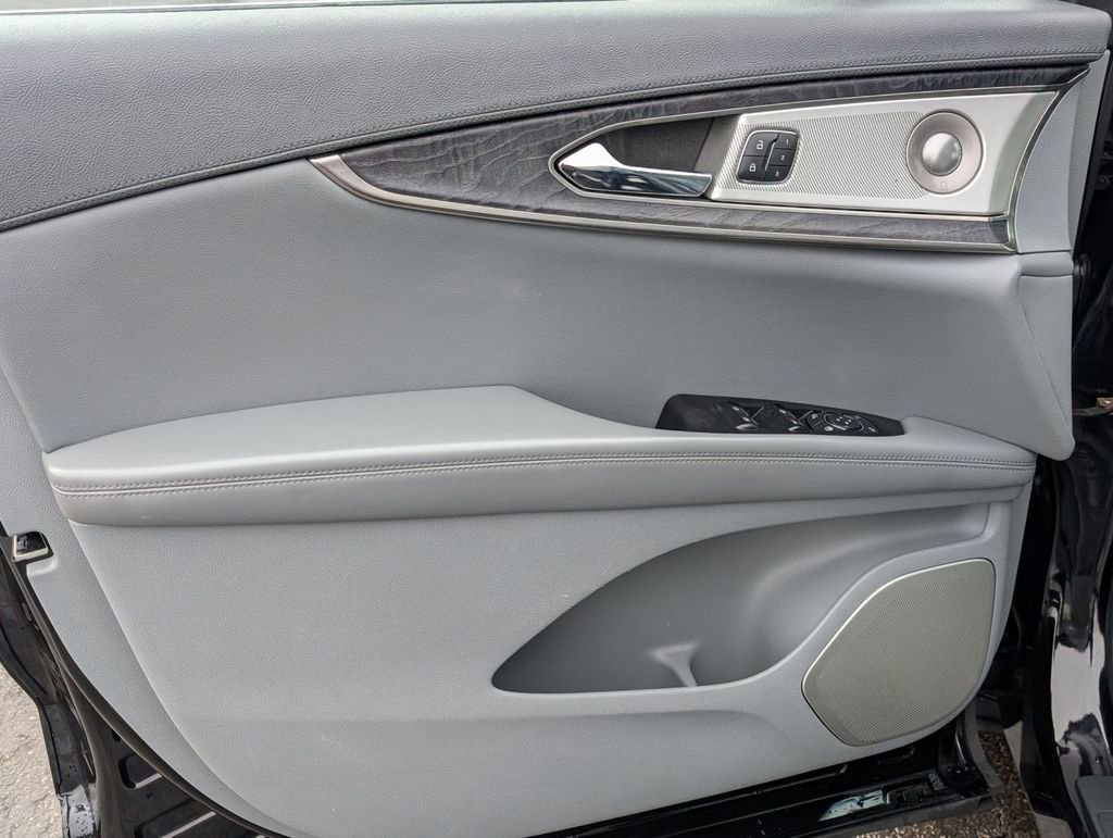 Used 2019 Lincoln Nautilus Reserve w/ Ultimate Package image 23