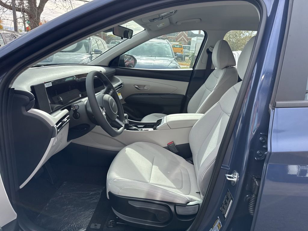 New 2026 Hyundai Tucson SE image 12