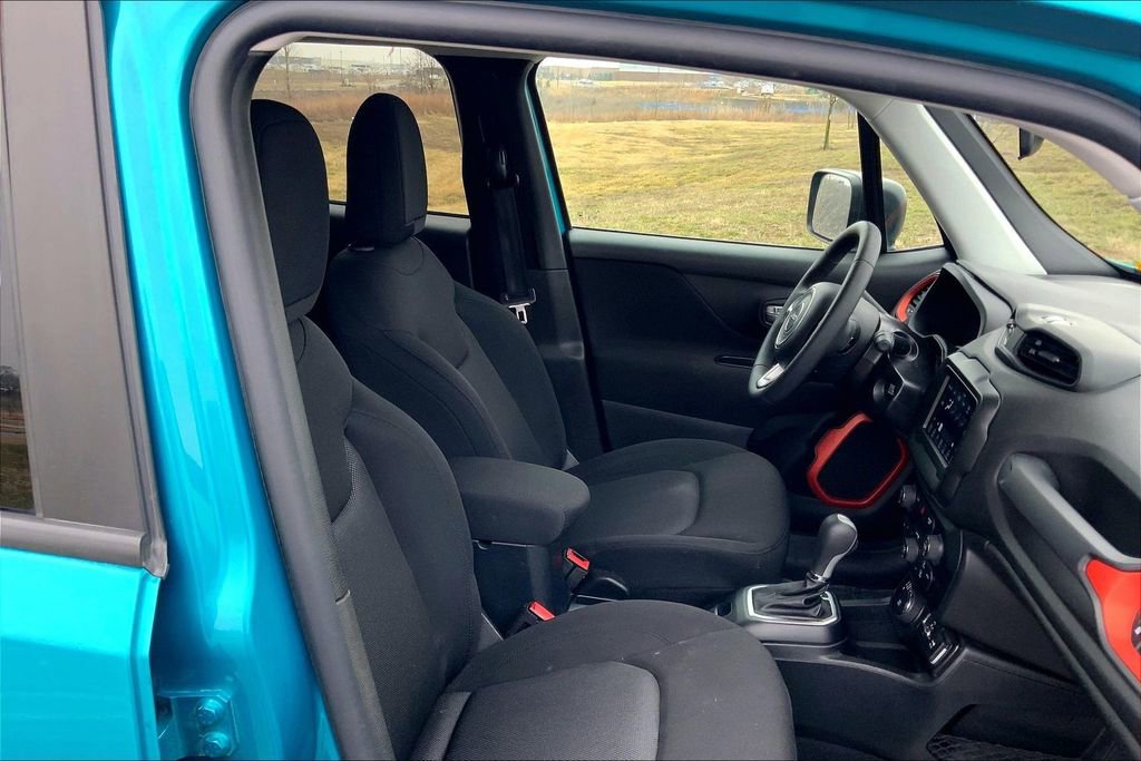 Used 2023 Jeep Renegade Trailhawk image 22