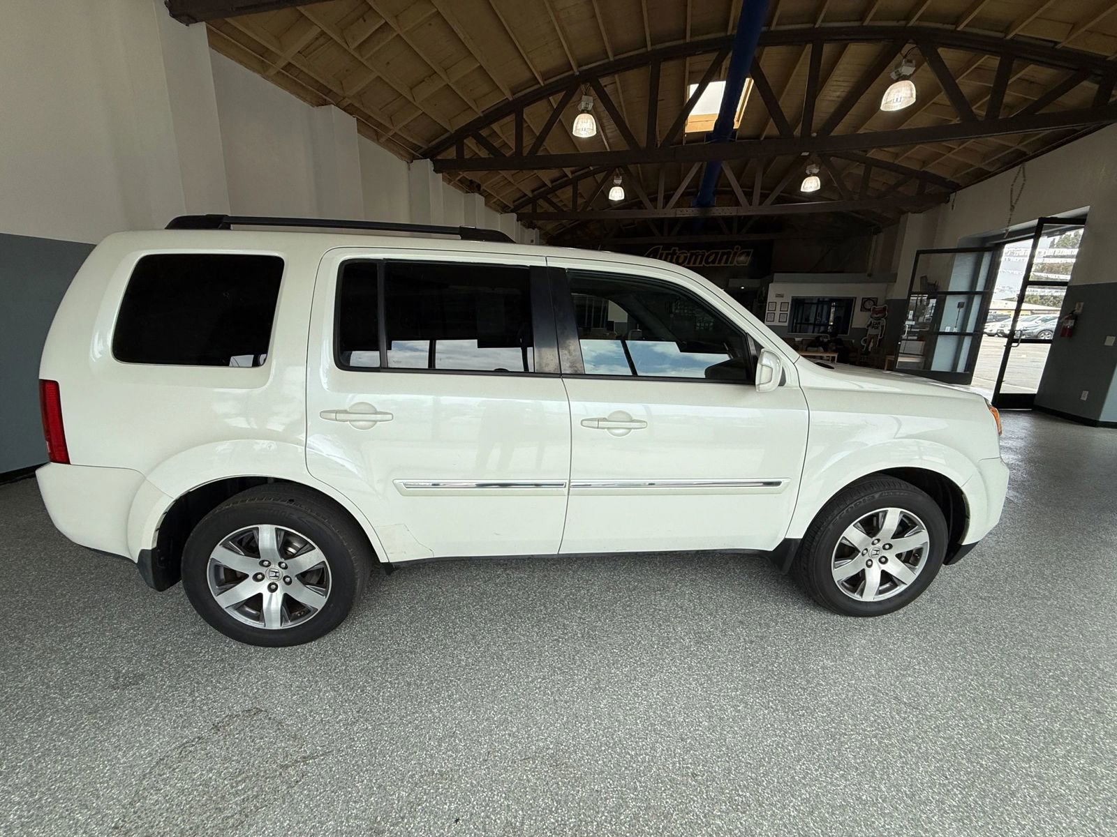 Used 2013 Honda Pilot Touring image 8