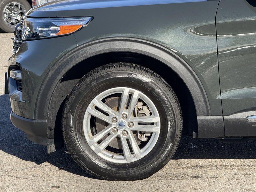 Used 2022 Ford Explorer XLT w/ Equipment Group 202A image 10