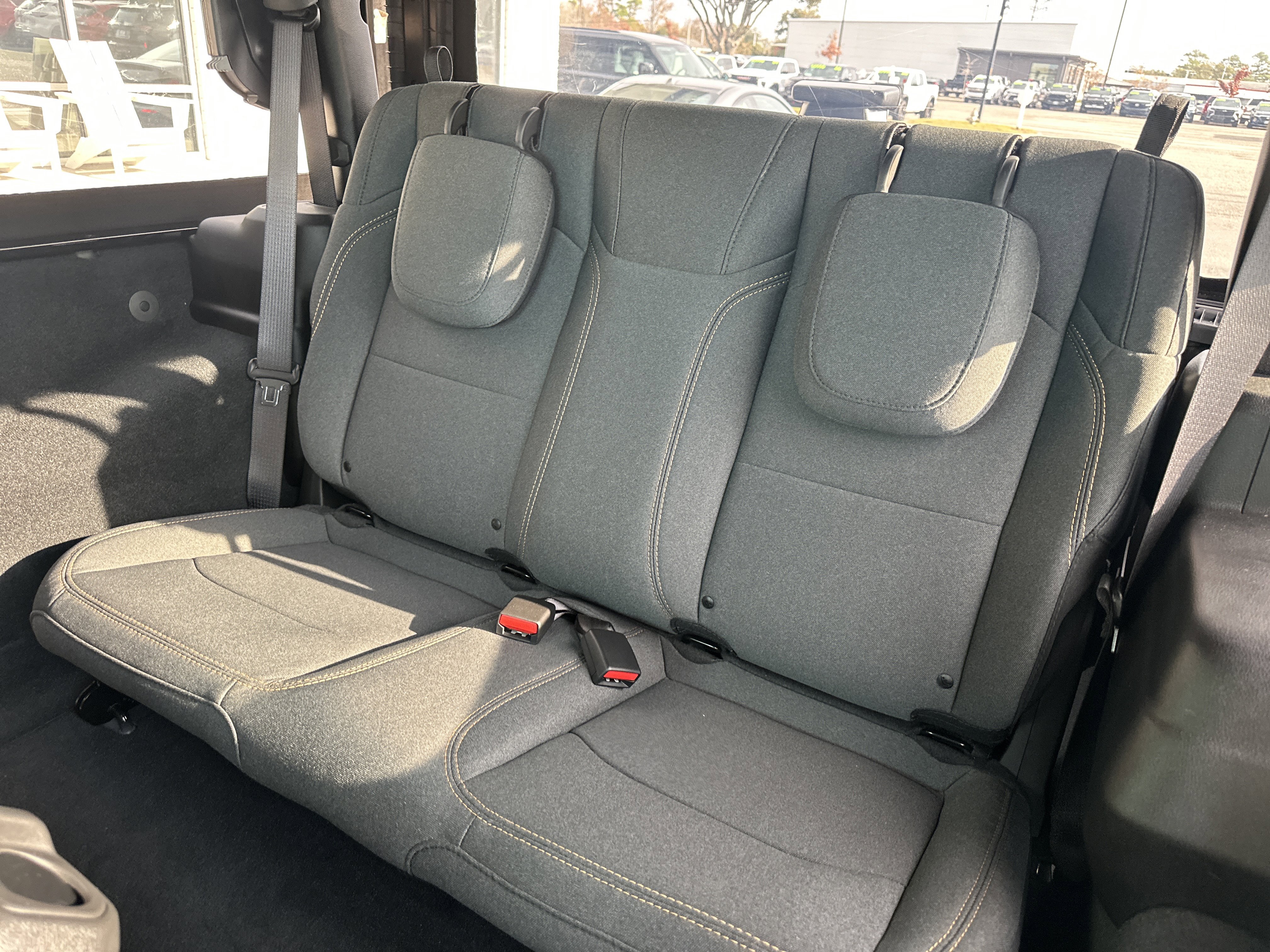 Used 2024 Jeep Wrangler Sport S image 12