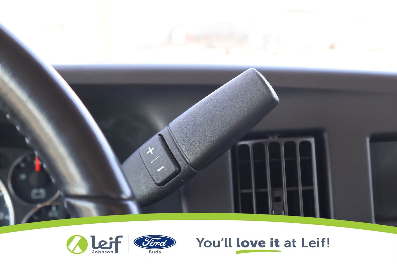 Used 2022 Chevrolet Express 4500 Extended w/ Power Convenience Package image 20