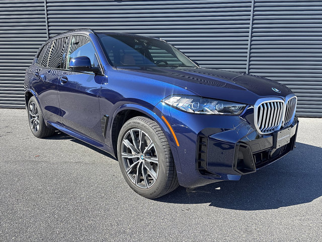 Used 2026 BMW X5 xDrive50e image 7