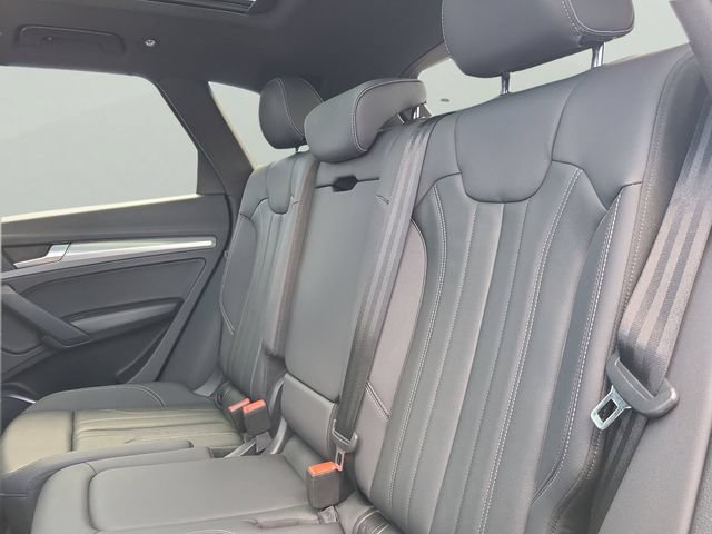 Used 2025 Audi Q5 2.0T Premium AWD/4WD image 7