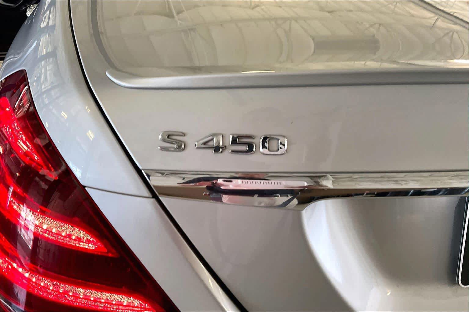 Used 2020 Mercedes-Benz S 450 Sedan image 30