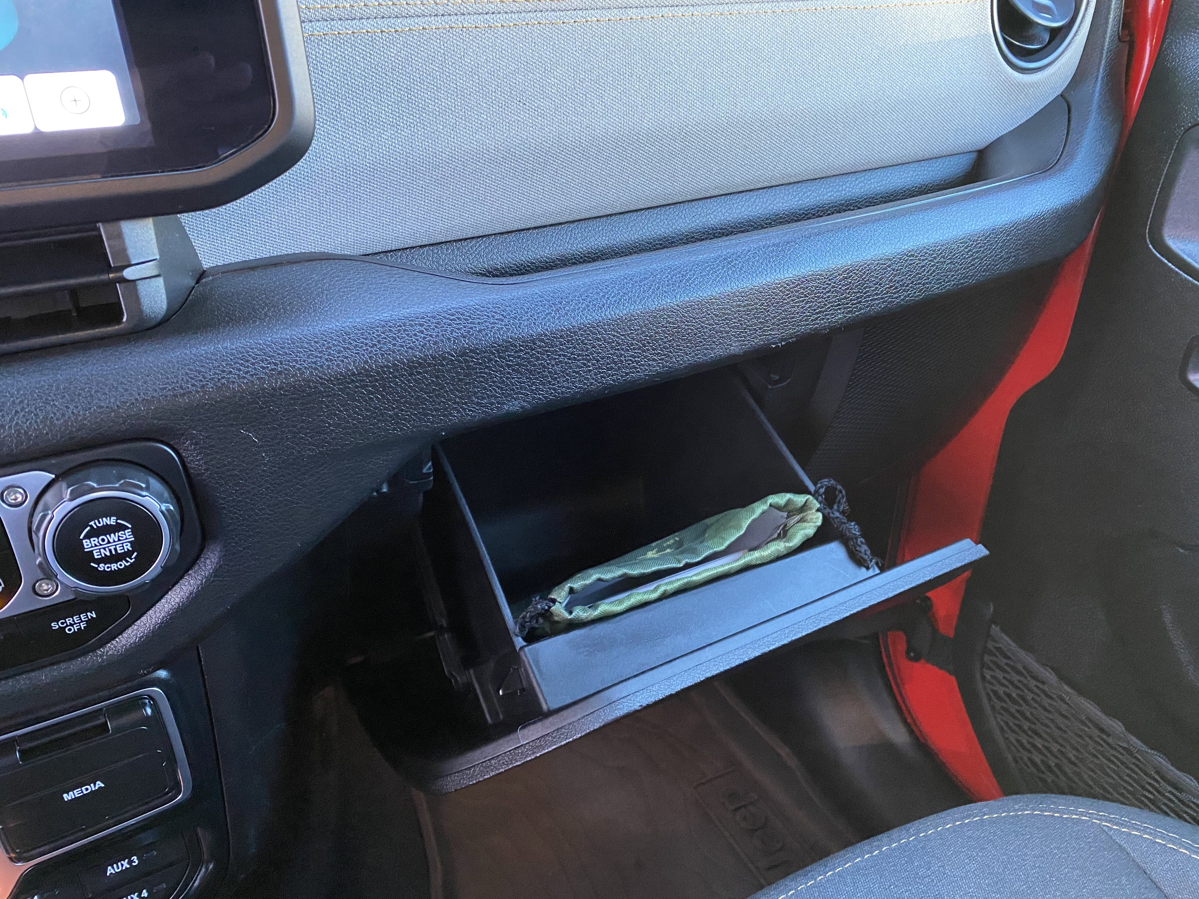 Used 2024 Jeep Wrangler Willys image 31