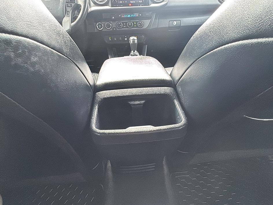 Used 2019 Toyota Tacoma TRD Sport AWD/4WD image 20