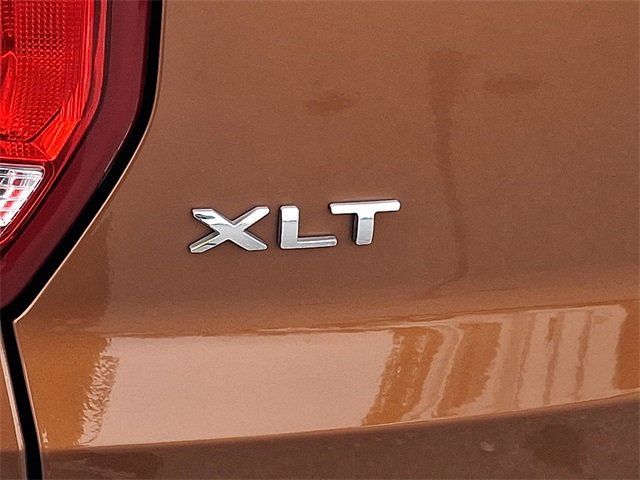 Used 2017 Ford Explorer XLT w/ Equipment Group 202A image 32