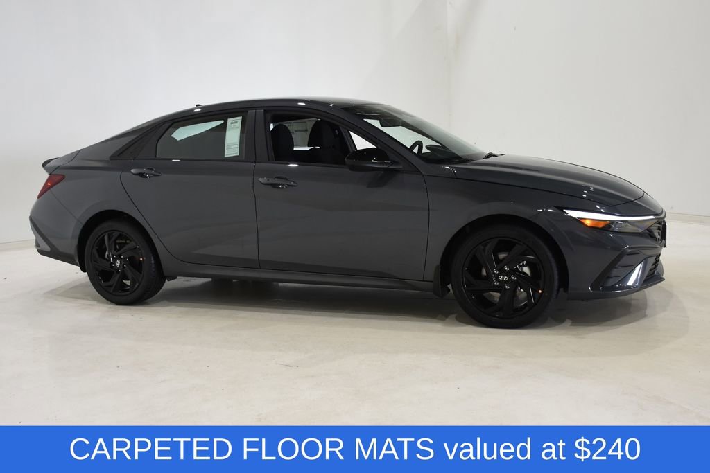 New 2026 Hyundai Elantra Sport image 3