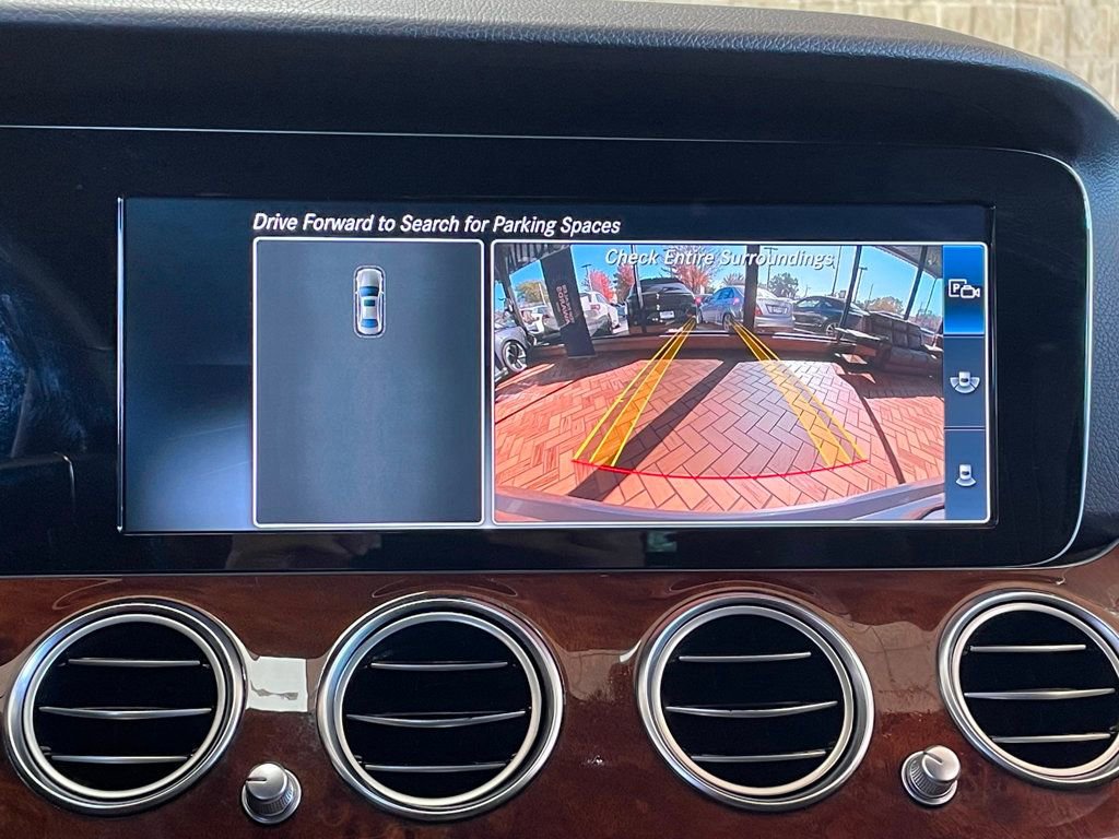 Used 2017 Mercedes-Benz E 300 4MATIC image 32