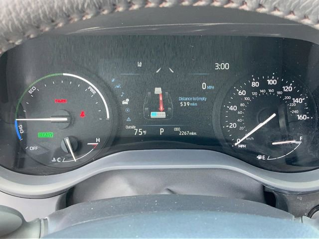 Used 2025 Toyota Sienna XLE FWD image 27