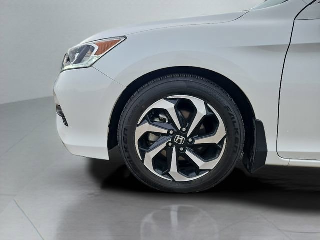 Certified 2017 Honda Accord EX-L image 16